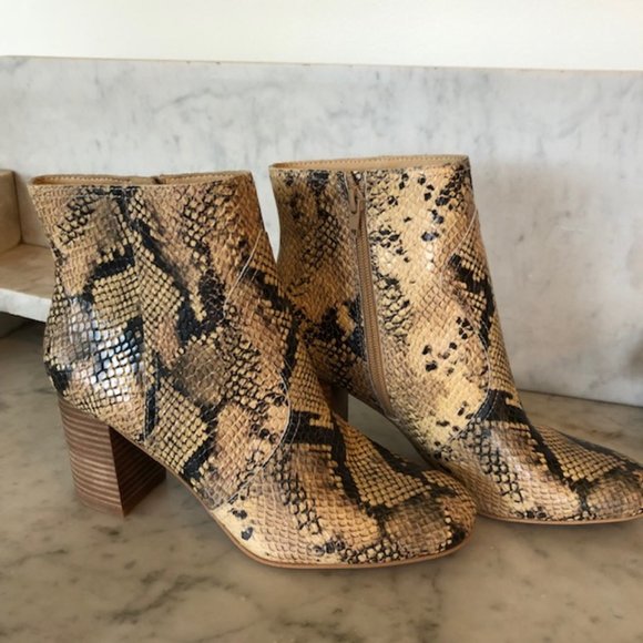 Lucky Brand Shoes - LUCKY BRAND Tan Sheirin Snake Ankle Booties 8.5M